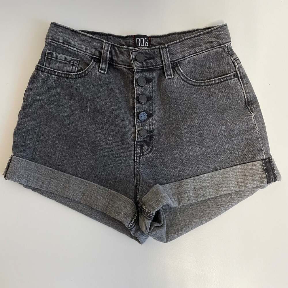 BDG Urban Outfitters Mom High Rise Denim Shorts Black Button Fly Size 26